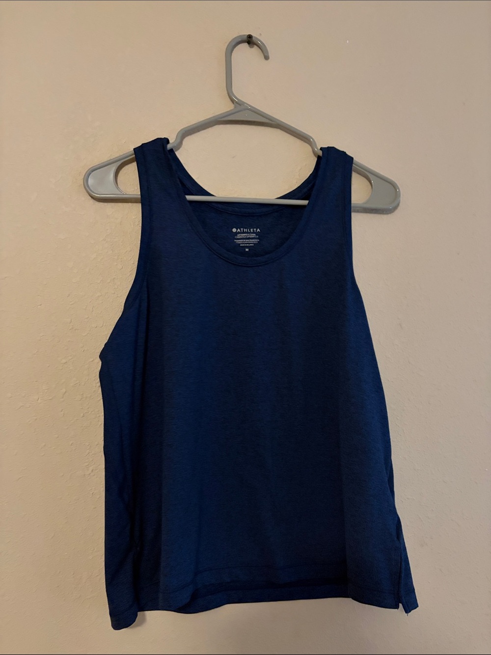 Athleta Deep Navy Scoop Neck workout Tank